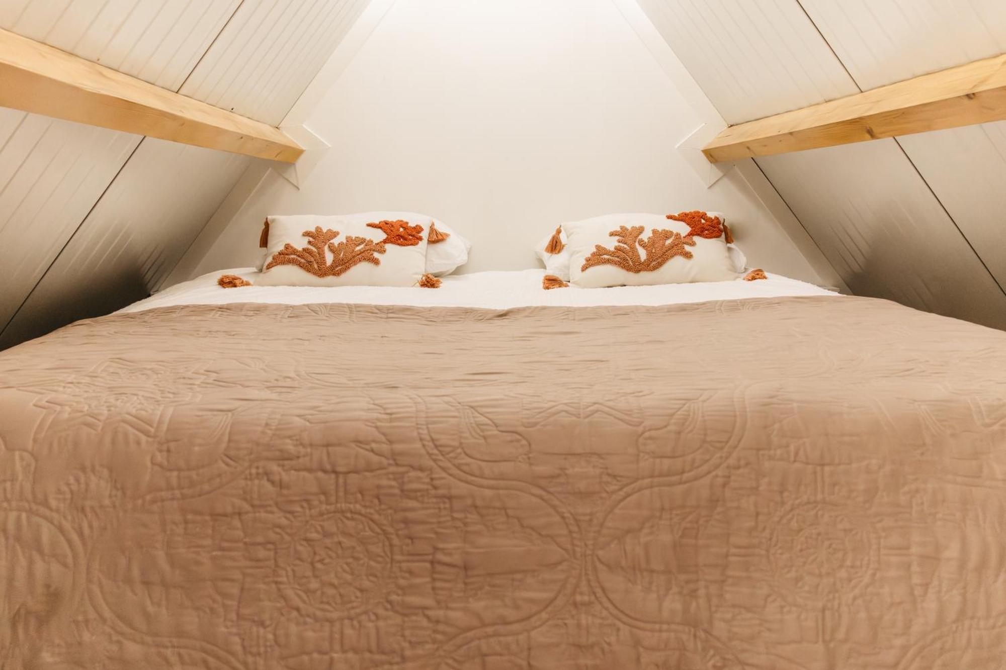 Kamer met Kingsize Bed